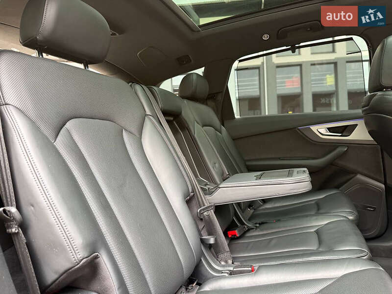 Внедорожник / Кроссовер Audi Q7 2016 в Коломые