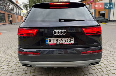 Внедорожник / Кроссовер Audi Q7 2016 в 