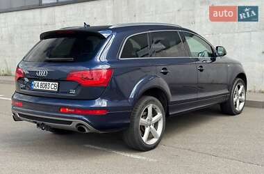 Внедорожник / Кроссовер Audi Q7 2013 в 