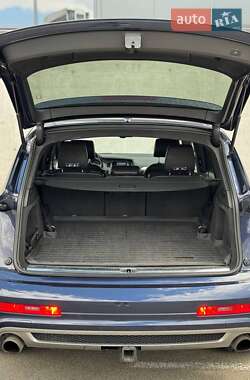 Внедорожник / Кроссовер Audi Q7 2013 в 