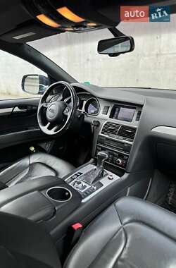 Внедорожник / Кроссовер Audi Q7 2013 в 