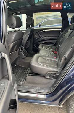 Внедорожник / Кроссовер Audi Q7 2013 в 