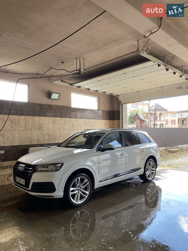 Внедорожник / Кроссовер Audi Q7 2017 в Тячеве фото 15 Внедорожник / Кроссовер Audi Q7 2017 в Тячеве