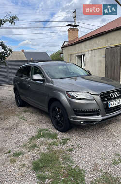 Внедорожник / Кроссовер Audi Q7 2011 в 