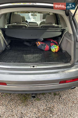 Внедорожник / Кроссовер Audi Q7 2011 в 