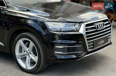 Внедорожник / Кроссовер Audi Q7 2019 в 