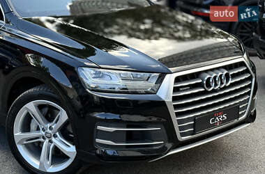 Внедорожник / Кроссовер Audi Q7 2019 в 