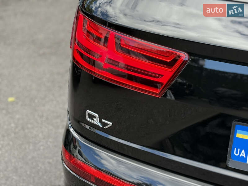 Внедорожник / Кроссовер Audi Q7 2019 в Киеве фото 12 Внедорожник / Кроссовер Audi Q7 2019 в Киеве