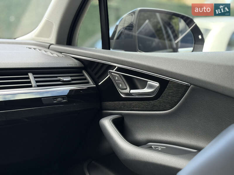 Внедорожник / Кроссовер Audi Q7 2019 в Киеве фото 45 Внедорожник / Кроссовер Audi Q7 2019 в Киеве