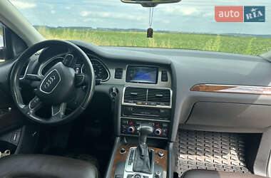 Внедорожник / Кроссовер Audi Q7 2011 в 