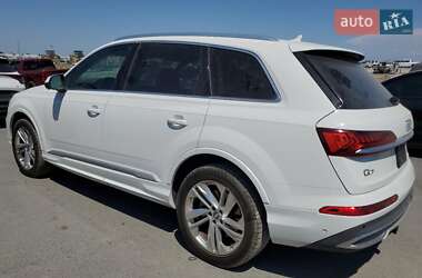 Позашляховик / Кросовер Audi Q7 2019 в 