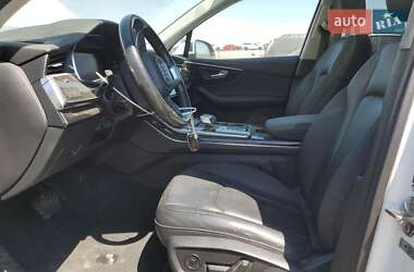 Позашляховик / Кросовер Audi Q7 2019 в 