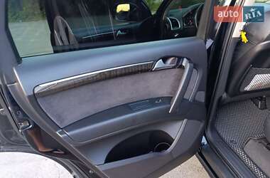 Внедорожник / Кроссовер Audi Q7 2013 в 