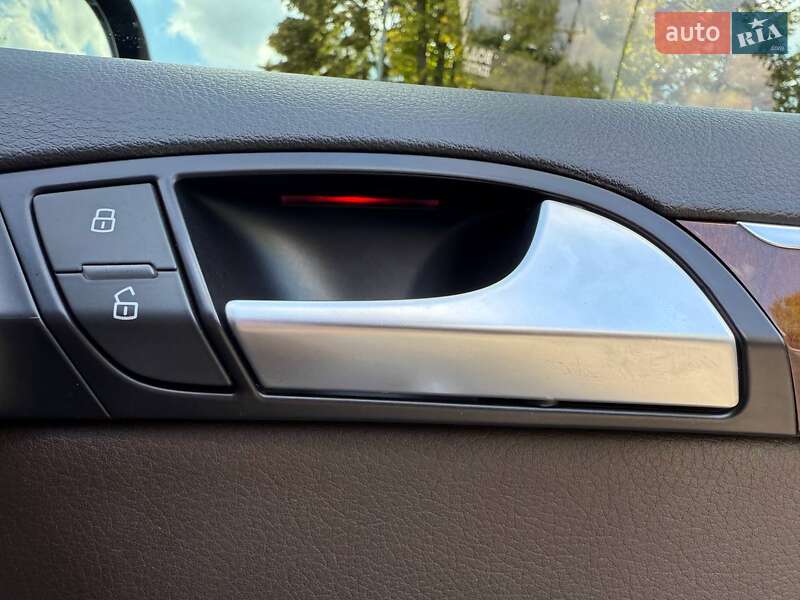 Внедорожник / Кроссовер Audi Q7 2015 в Львове фото 10 Внедорожник / Кроссовер Audi Q7 2015 в Львове