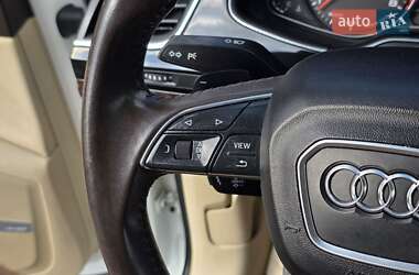 Внедорожник / Кроссовер Audi Q7 2017 в 