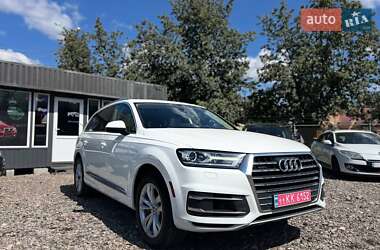 Внедорожник / Кроссовер Audi Q7 2017 в 