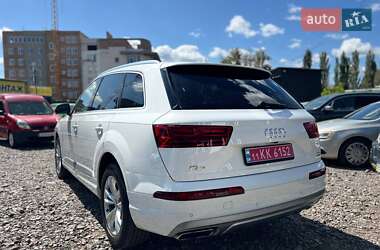 Внедорожник / Кроссовер Audi Q7 2017 в 