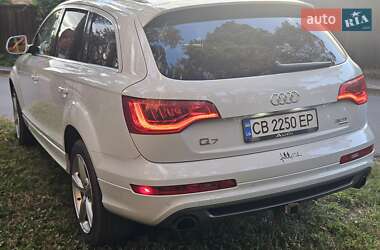 Внедорожник / Кроссовер Audi Q7 2013 в 