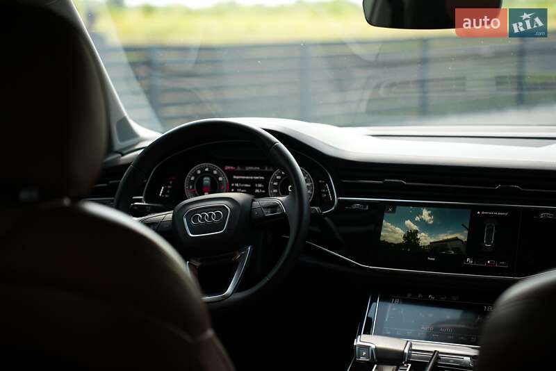 Позашляховик / Кросовер Audi Q7 2019 в Мукачевому