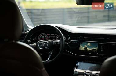 Внедорожник / Кроссовер Audi Q7 2019 в 