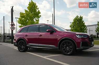 Внедорожник / Кроссовер Audi Q7 2019 в 
