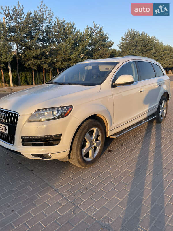Внедорожник / Кроссовер Audi Q7 2012 в Новояворовске
