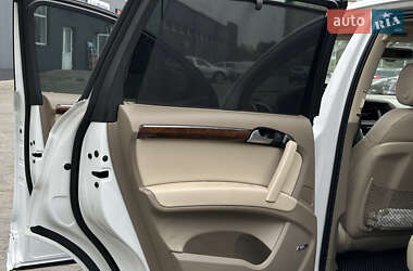 Внедорожник / Кроссовер Audi Q7 2012 в 