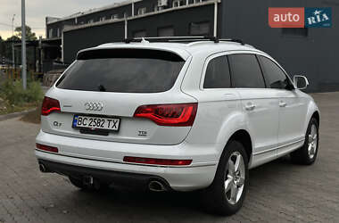 Внедорожник / Кроссовер Audi Q7 2012 в 