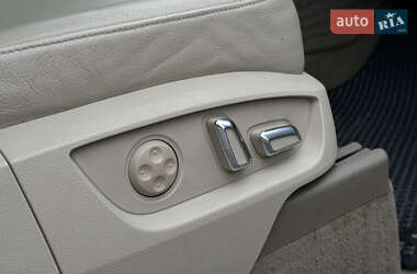 Внедорожник / Кроссовер Audi Q7 2012 в 