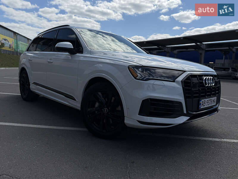 Позашляховик / Кросовер Audi Q7 2020 в Вінниці