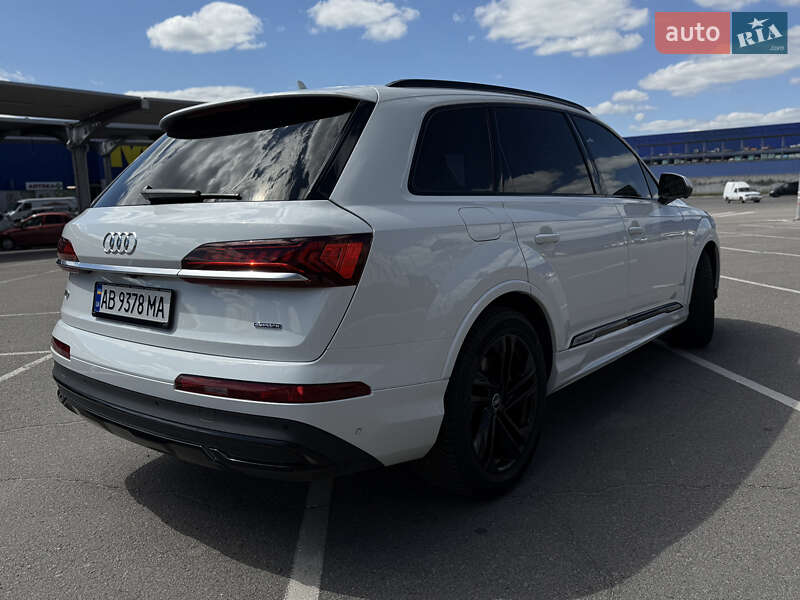 Позашляховик / Кросовер Audi Q7 2020 в Вінниці