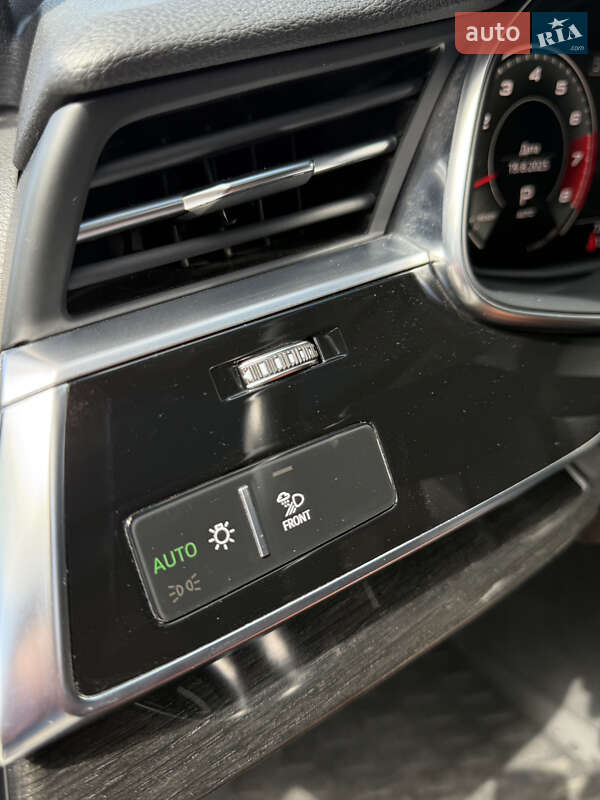 Позашляховик / Кросовер Audi Q7 2020 в Вінниці