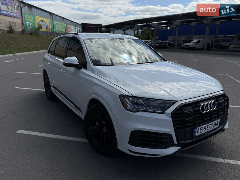 Позашляховик / Кросовер Audi Q7 2020 в Вінниці