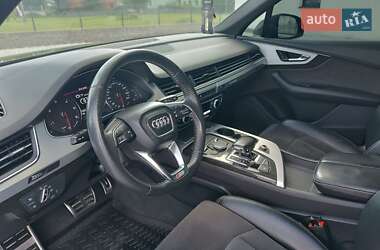Внедорожник / Кроссовер Audi Q7 2017 в 