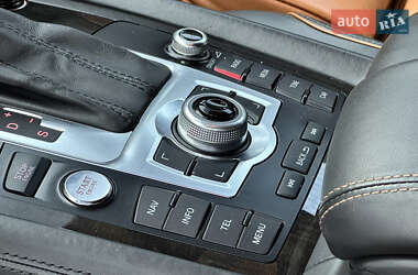 Внедорожник / Кроссовер Audi Q7 2013 в 