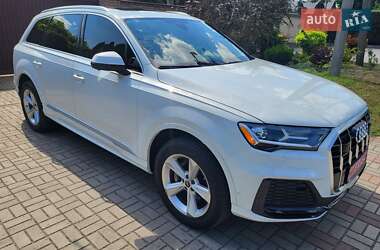 Внедорожник / Кроссовер Audi Q7 2022 в 
