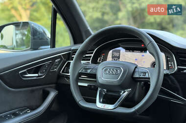 Внедорожник / Кроссовер Audi Q7 2020 в 