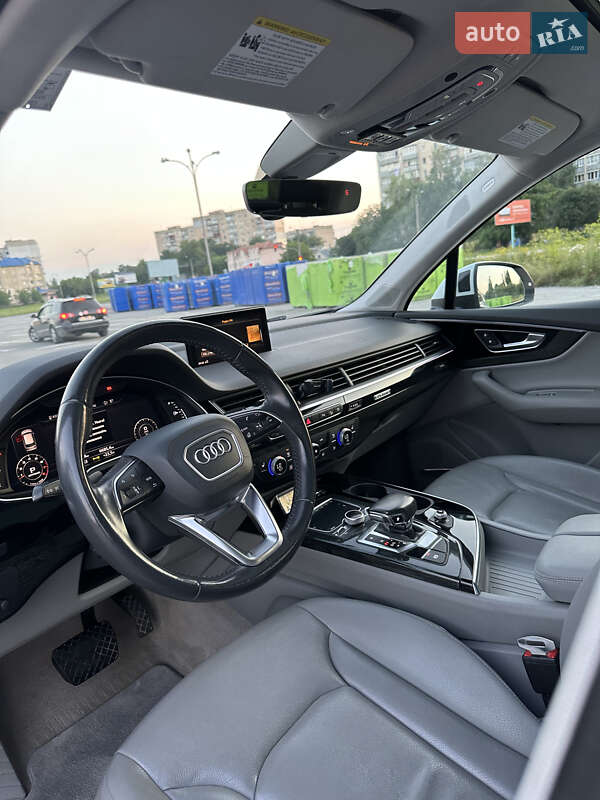 Внедорожник / Кроссовер Audi Q7 2018 в Каменец-Подольском