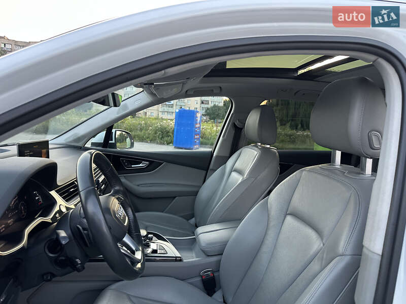 Внедорожник / Кроссовер Audi Q7 2018 в Каменец-Подольском