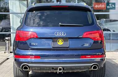 Внедорожник / Кроссовер Audi Q7 2014 в 