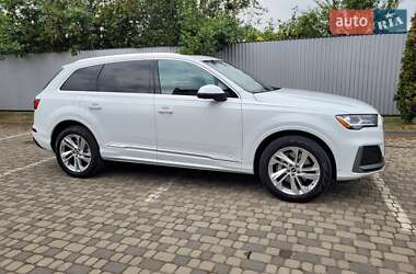 Внедорожник / Кроссовер Audi Q7 2020 в 