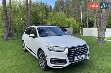 Внедорожник / Кроссовер Audi Q7 2017 в Гореничах