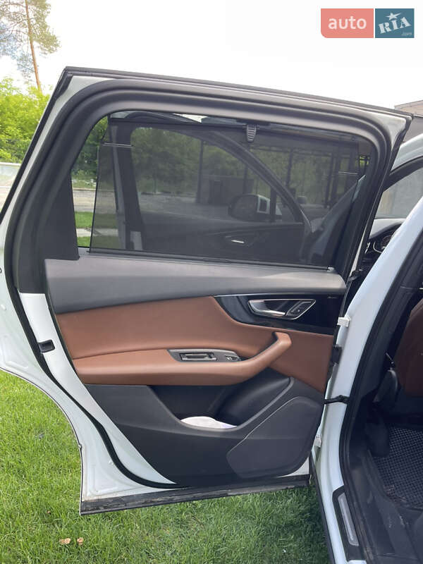 Позашляховик / Кросовер Audi Q7 2017 в Гореничах фото 27 Позашляховик / Кросовер Audi Q7 2017 в Гореничах