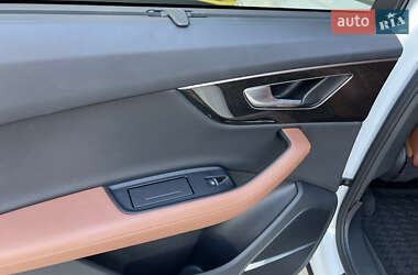 Внедорожник / Кроссовер Audi Q7 2023 в 