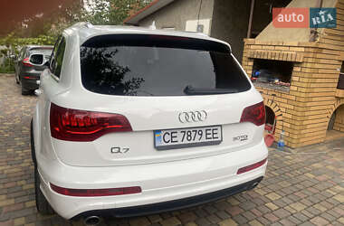 Позашляховик / Кросовер Audi Q7 2010 в 