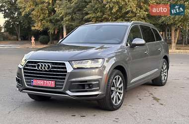 Внедорожник / Кроссовер Audi Q7 2017 в 