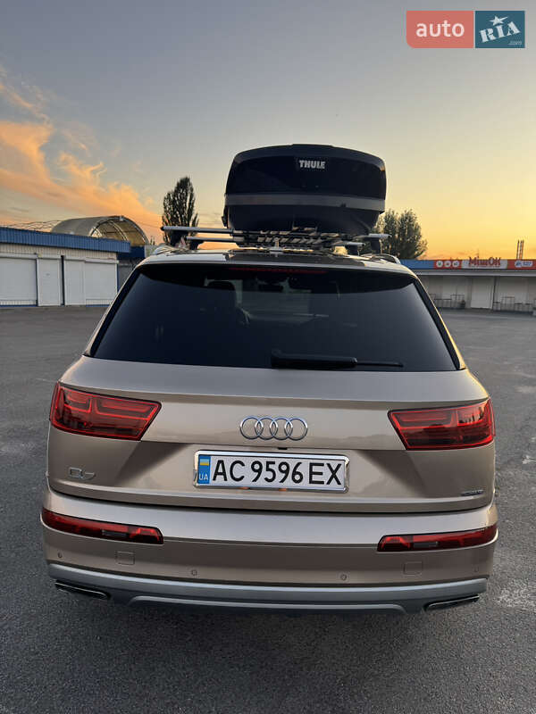 Внедорожник / Кроссовер Audi Q7 2019 в Луцке
