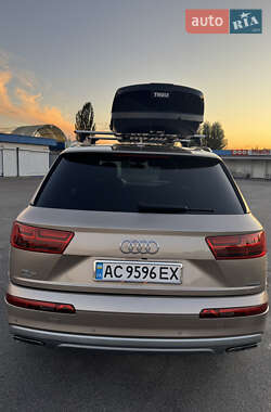 Внедорожник / Кроссовер Audi Q7 2019 в 