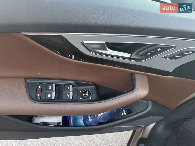 Внедорожник / Кроссовер Audi Q7 2019 в Луцке
