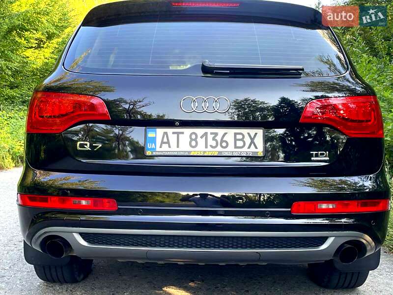 Позашляховик / Кросовер Audi Q7 2010 в Івано-Франківську